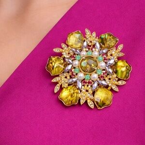 Ann Klein Brooch 2” Gold Plated Rhinestone Floral Baroque Holiday Event  VTG